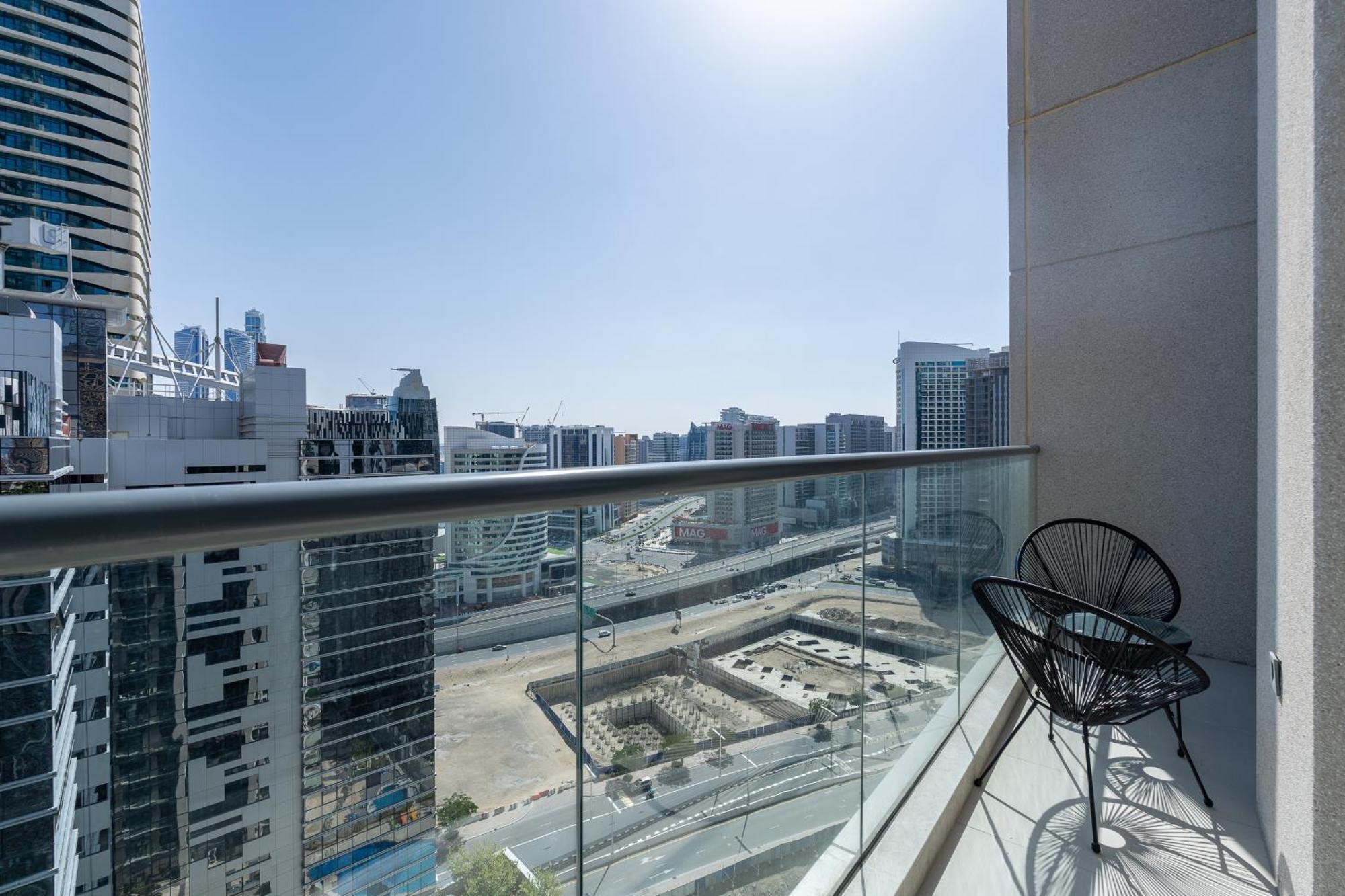 Heaven Crest Vacation Homes Downtown - Studio And 1 Bedroom Suites 2 Minute Walk To Dubai Mall And Burj Khalifa Екстериор снимка