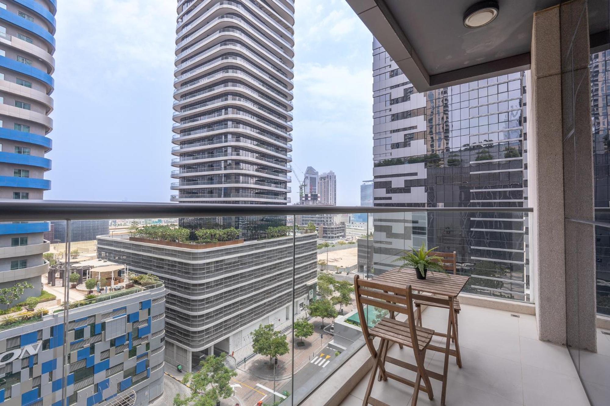 Heaven Crest Vacation Homes Downtown - Studio And 1 Bedroom Suites 2 Minute Walk To Dubai Mall And Burj Khalifa Екстериор снимка