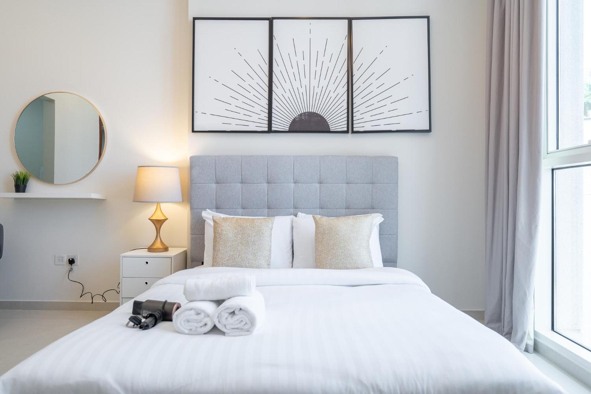 Heaven Crest Vacation Homes Downtown - Studio And 1 Bedroom Suites 2 Minute Walk To Dubai Mall And Burj Khalifa Екстериор снимка
