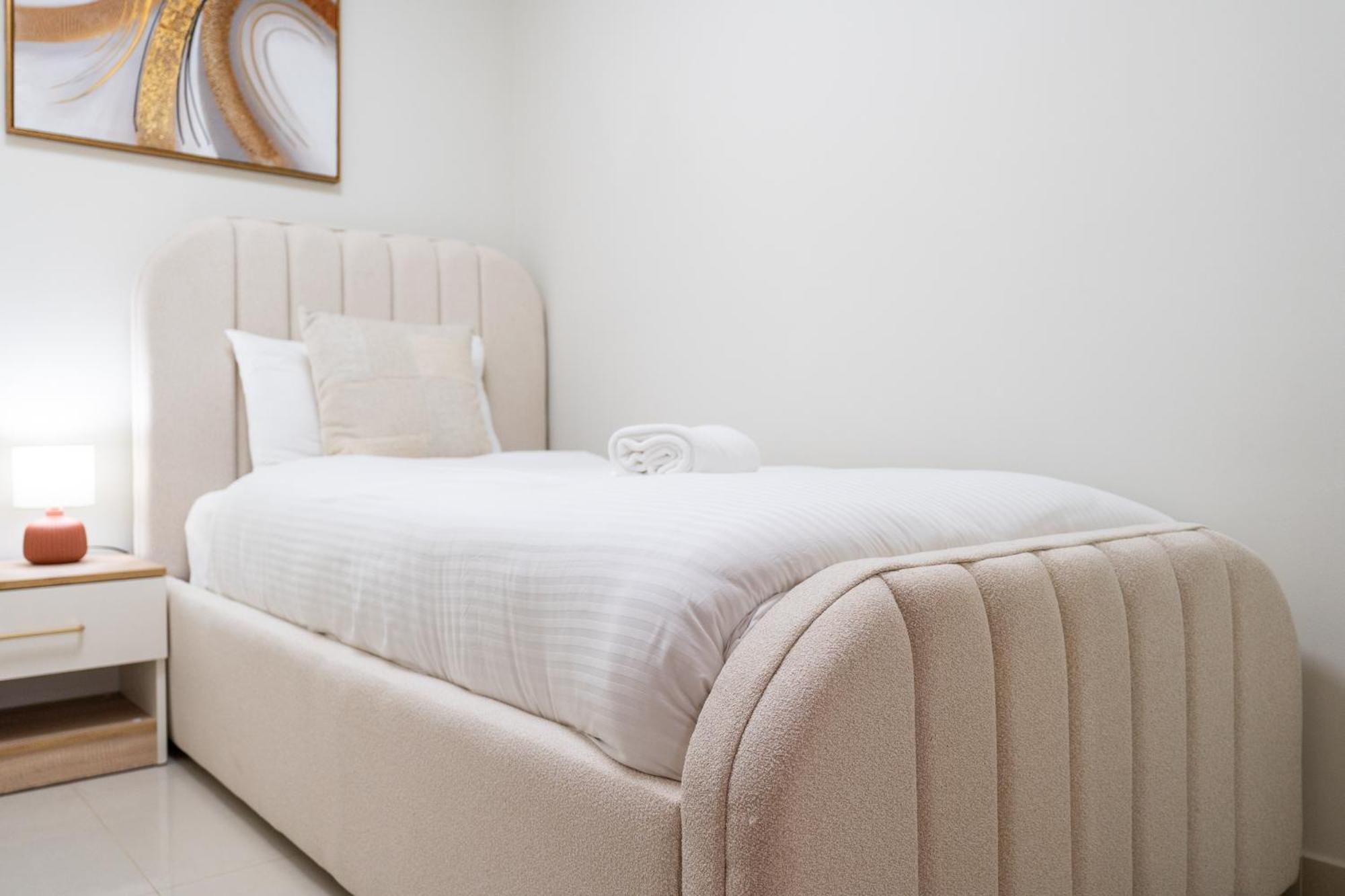 Heaven Crest Vacation Homes Downtown - Studio And 1 Bedroom Suites 2 Minute Walk To Dubai Mall And Burj Khalifa Екстериор снимка
