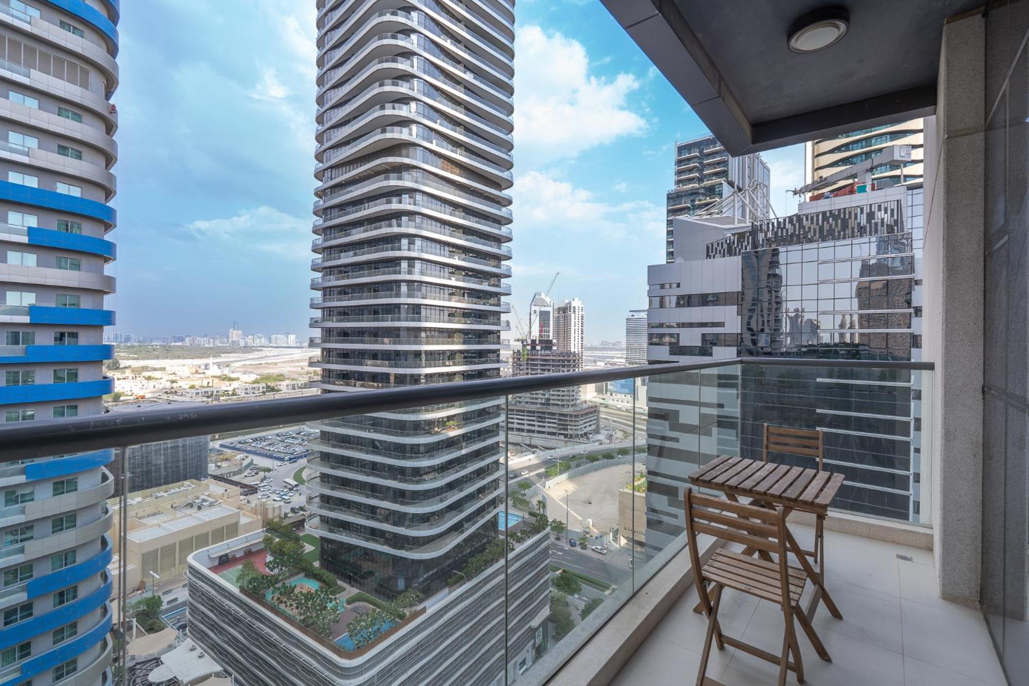 Heaven Crest Vacation Homes Downtown - Studio And 1 Bedroom Suites 2 Minute Walk To Dubai Mall And Burj Khalifa Екстериор снимка