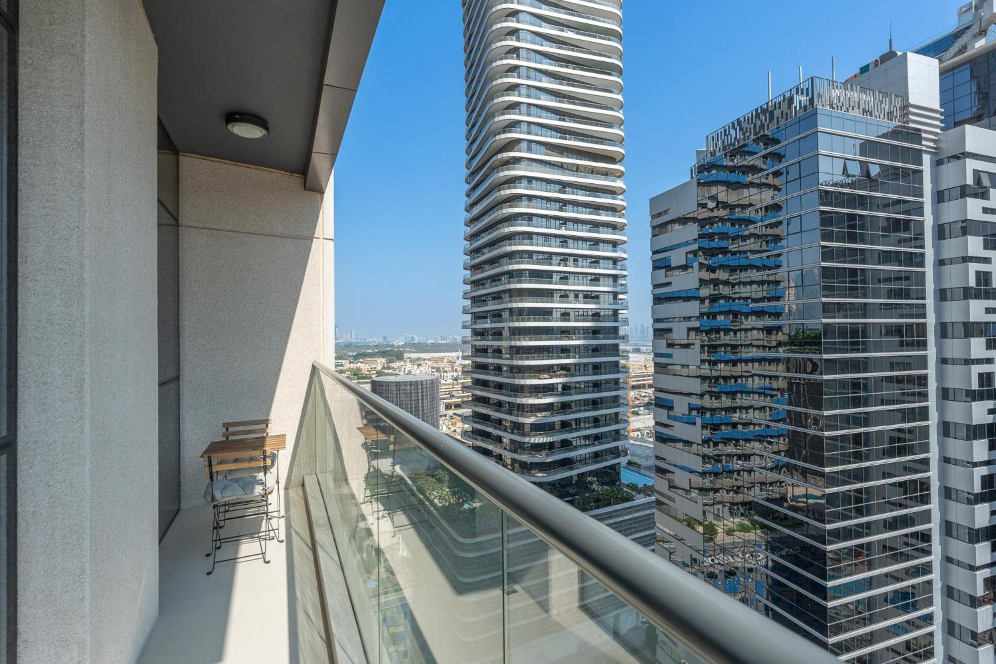 Heaven Crest Vacation Homes Downtown - Studio And 1 Bedroom Suites 2 Minute Walk To Dubai Mall And Burj Khalifa Екстериор снимка